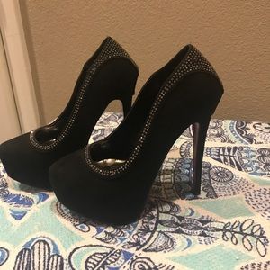 Black heels